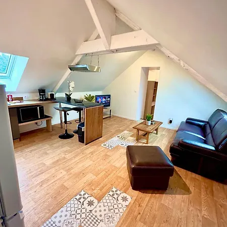 Spacieux 2 Pieces Equipe Acces Facile *